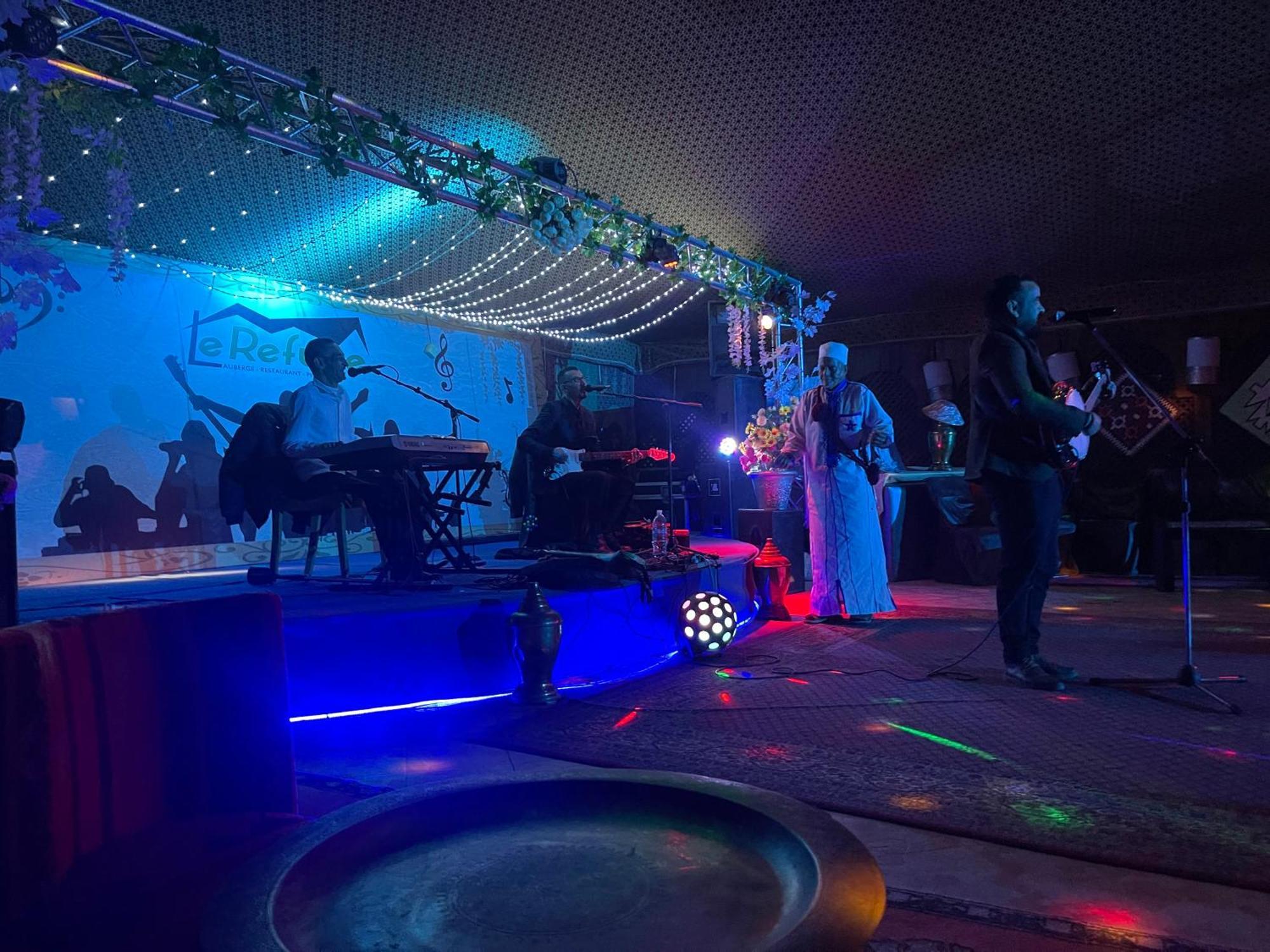 Aksri Auberge Le Refuge מראה חיצוני תמונה