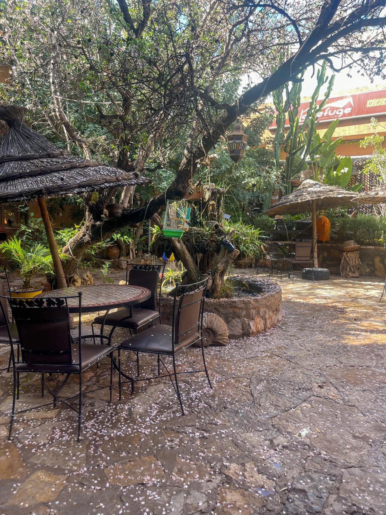 Aksri Auberge Le Refuge מראה חיצוני תמונה